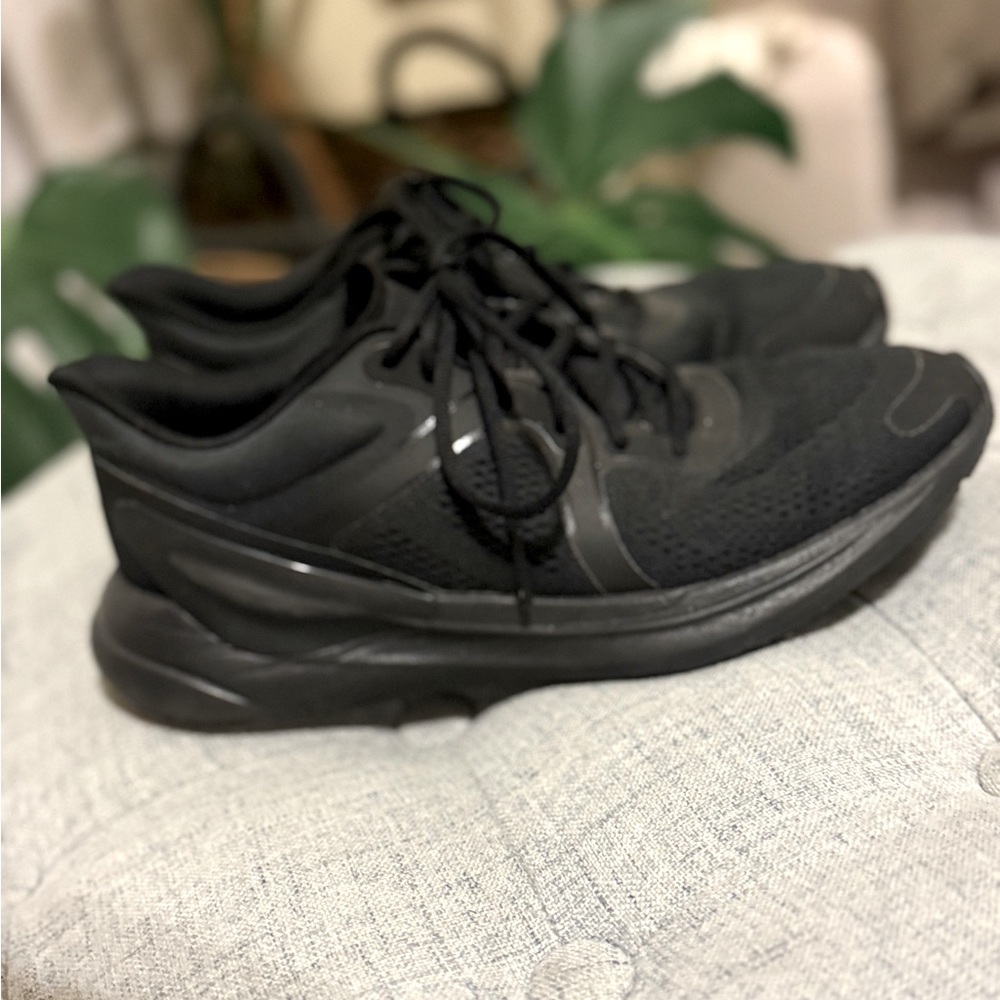 Lululemon Blissfeel Womens Running Shoe Black 8.5✨Retail $148 Same day Shipping - Picture 2 of 7